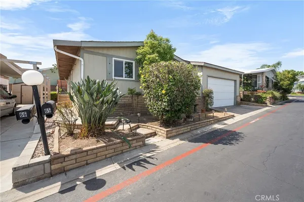 $205,000 | 1550 Rimpau, Unit 65, Corona, CA 92881