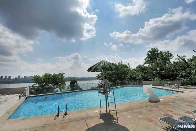 4 Horizon Road, Unit 1207 Fort Lee, NJ 07024 - Photo 26 of 33