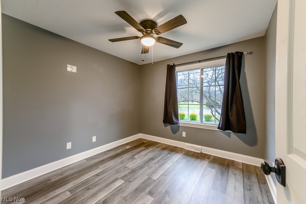 2729 Mayfair Road Akron, OH 44312 - Photo 12 of 30