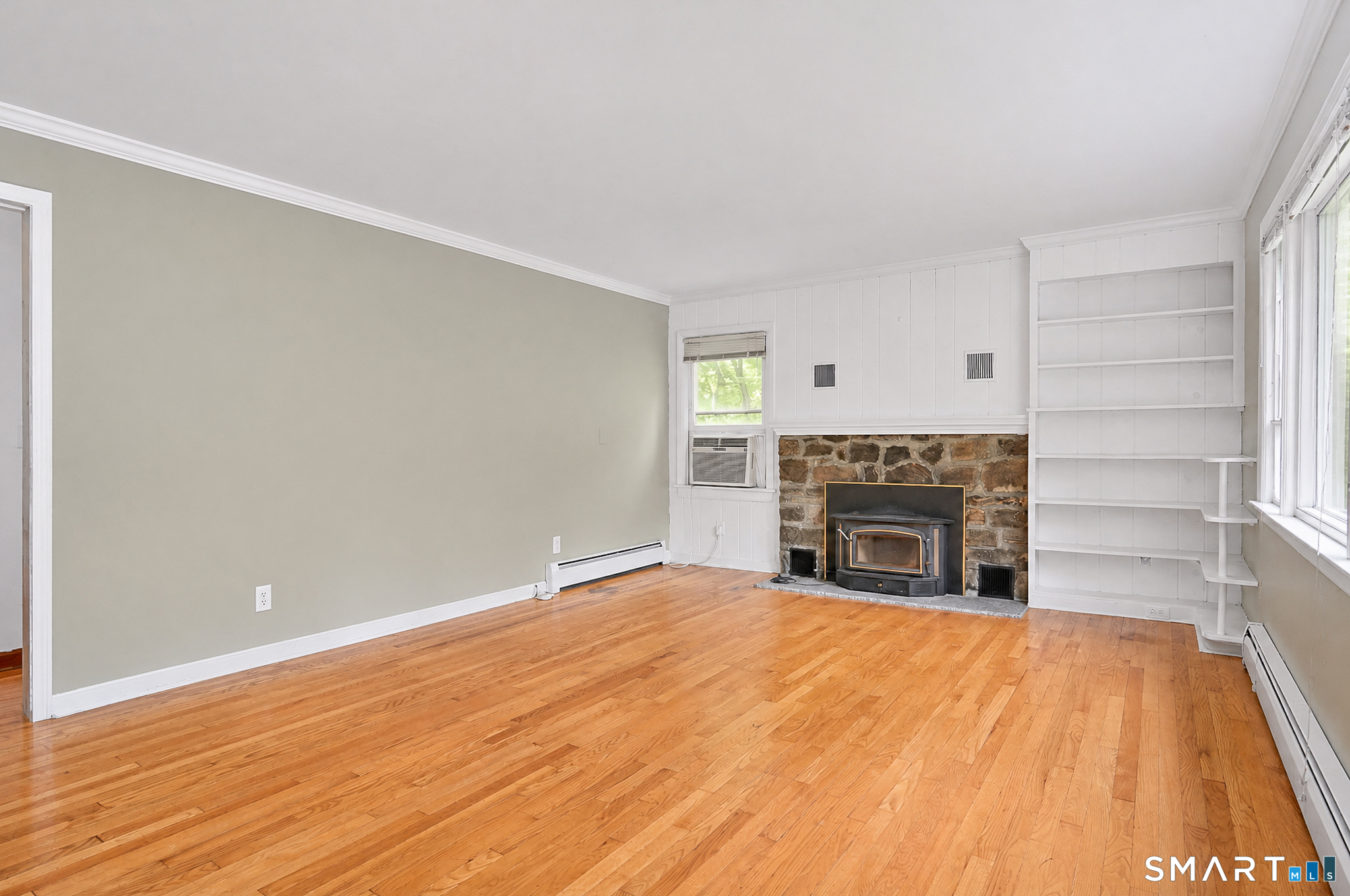 145 Hattertown Road Newtown, CT 06470 - Photo 5 of 23 Gallery Image 5