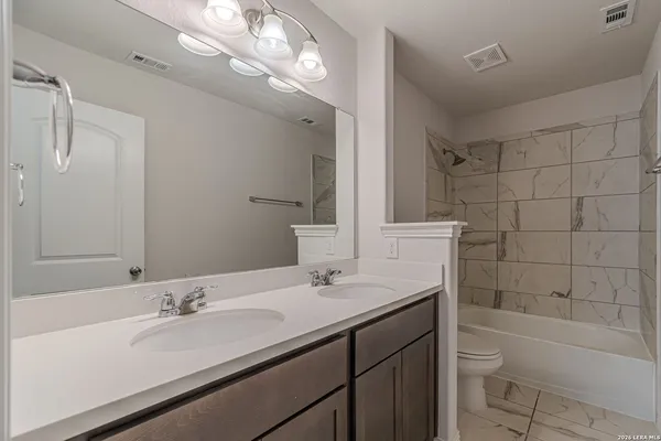 $2,300 | 2063 Cowan Drive, New Braunfels, TX 78132