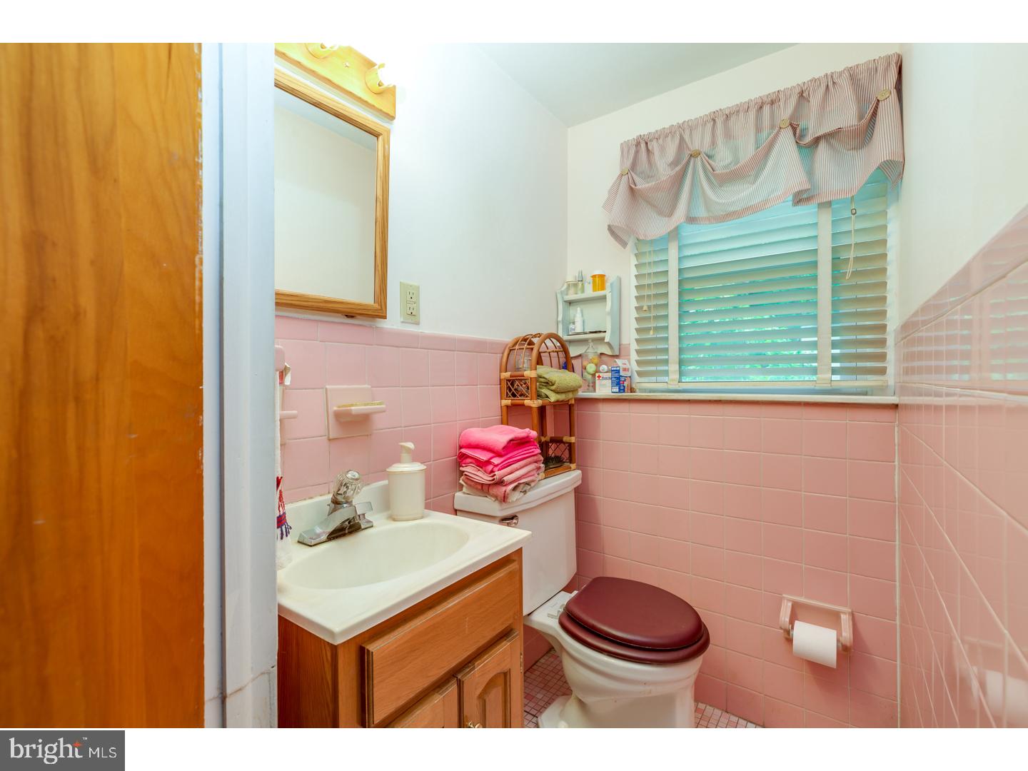 138 Ashbrook Road Cherry Hill, NJ 08034 - Photo 15 of 25
