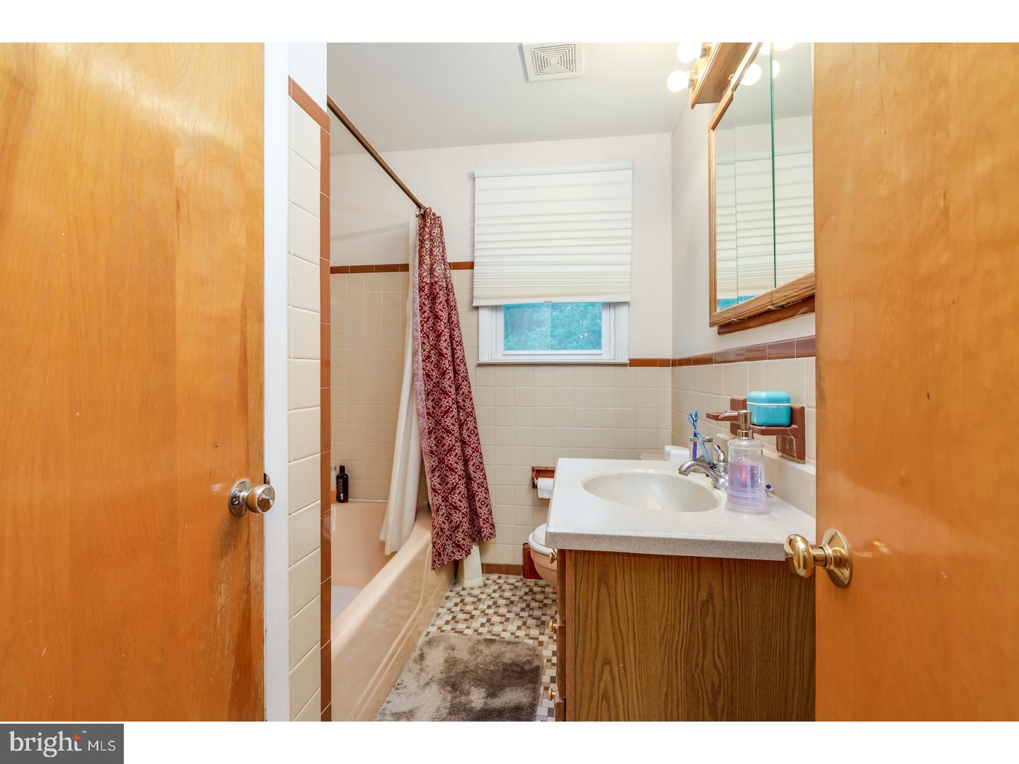 138 Ashbrook Road Cherry Hill, NJ 08034 - Photo 17 of 25