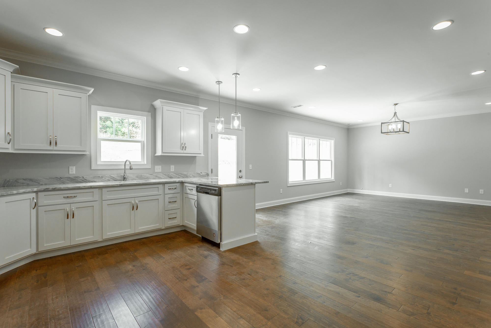623 Lullwater Road Chattanooga, TN 37405 - Photo 11 of 38 Kitchen