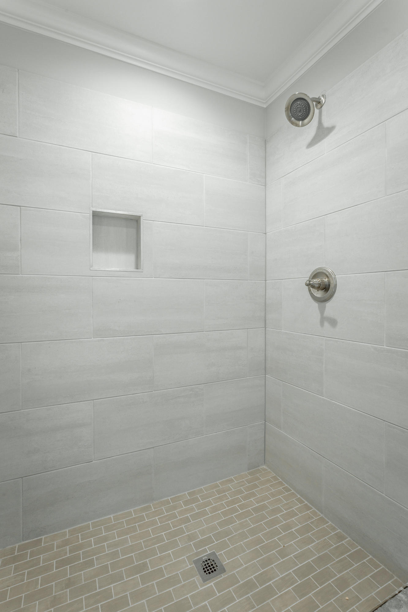 623 Lullwater Road Chattanooga, TN 37405 - Photo 21 of 38 Master Bathroom