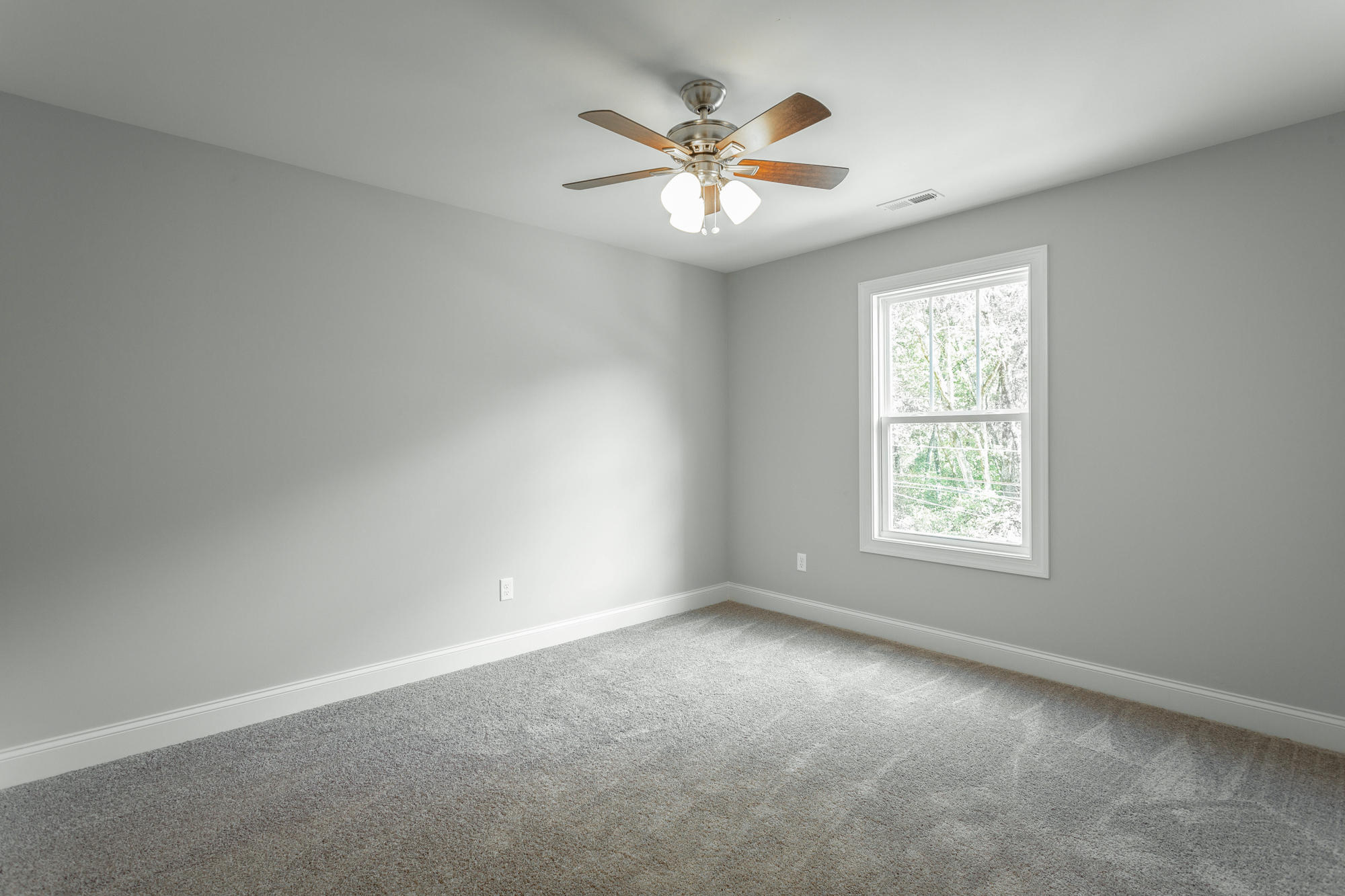623 Lullwater Road Chattanooga, TN 37405 - Photo 25 of 38 Secondary Bedroom