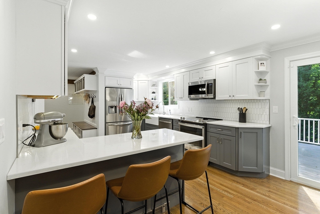 6 Flagg Drive Framingham, MA 01702 - Photo 11 of 42