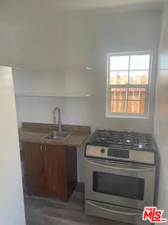 $1,750 | 7634 Milwood Avenue, Canoga Park, CA 91304