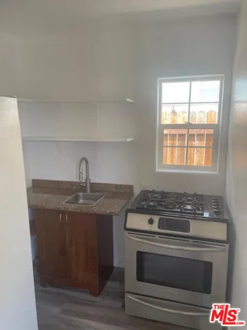 $1,750 | 7634 Milwood Avenue, Canoga Park, CA 91304