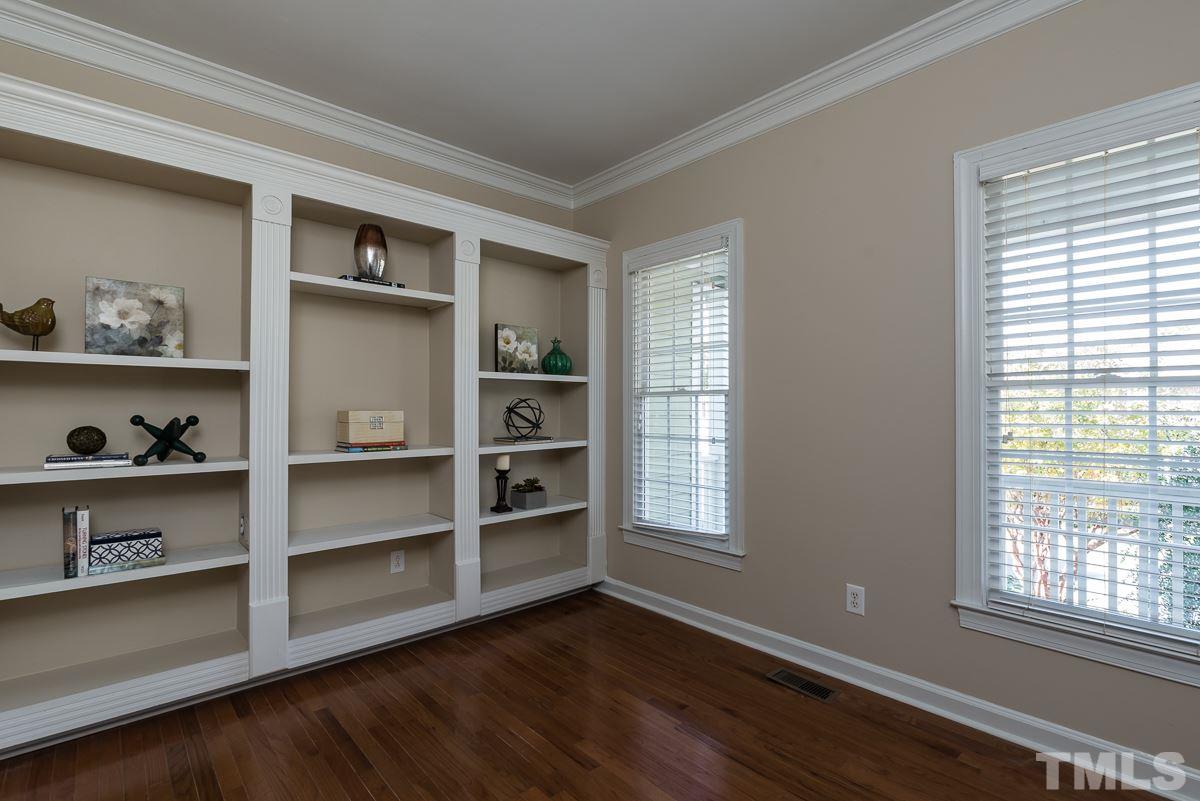 11705 Shavenrock Place Raleigh, NC 27613 - Photo 4 of 20