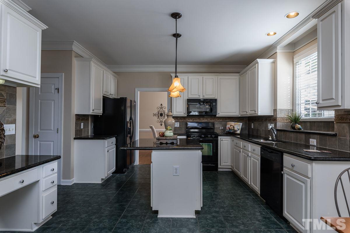 11705 Shavenrock Place Raleigh, NC 27613 - Photo 9 of 20