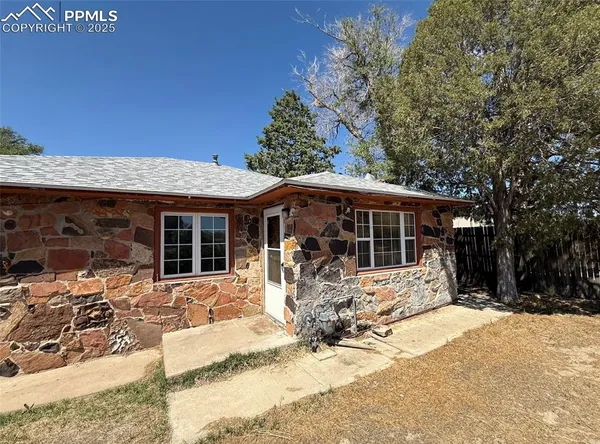 $64,000 | 1117 West 6th Street, La Junta, CO 81050