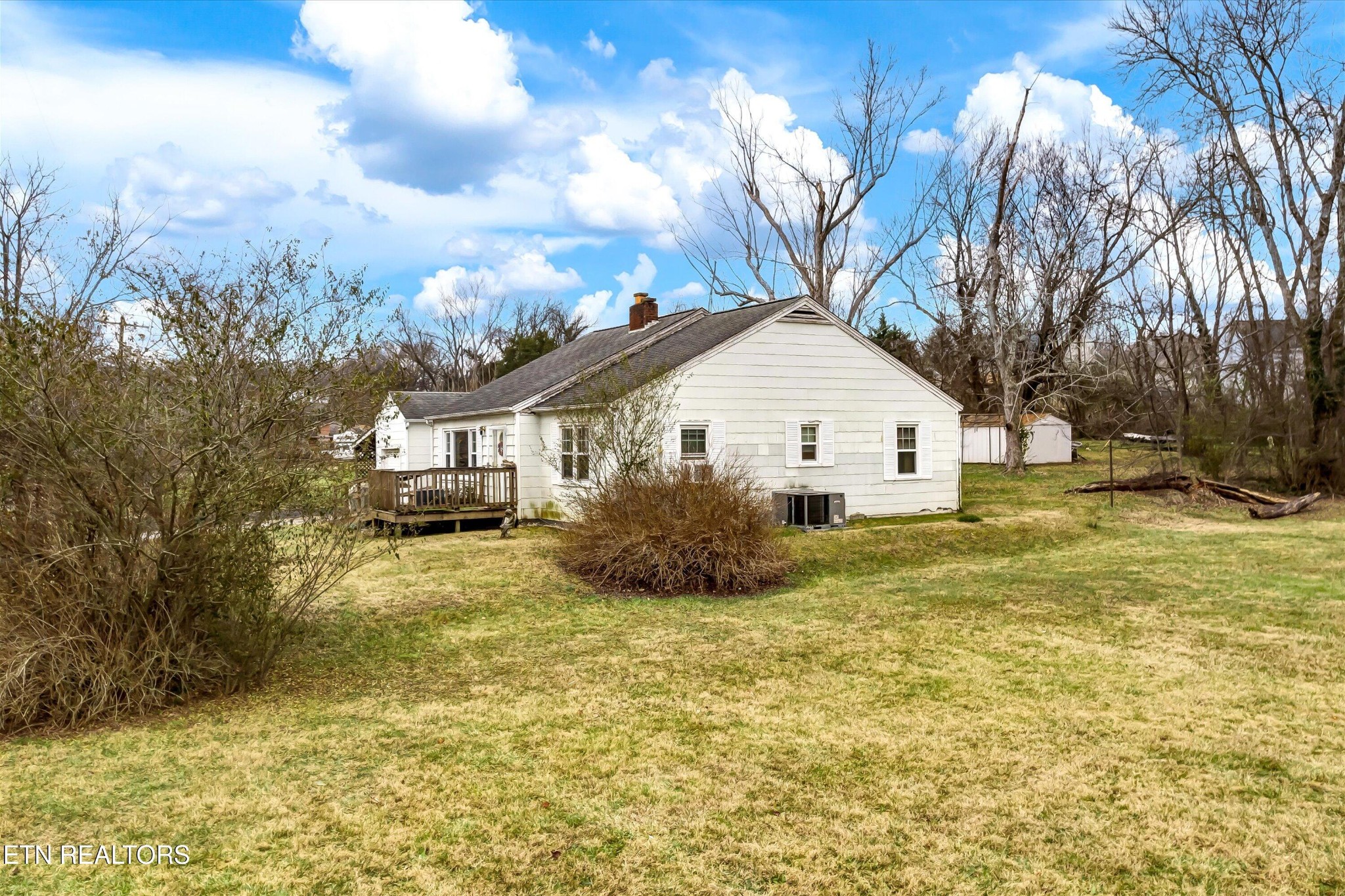 5205 Clover Road Knoxville, TN 37912 - Photo 3 of 25 Gallery Image 3