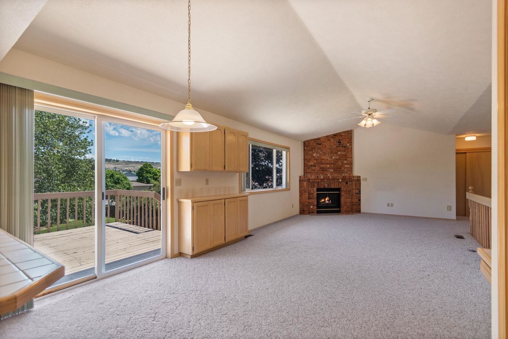 9602 North Ridgecrest Drive Spokane, WA 99208 - Photo 7 of 30 Gallery Image 7