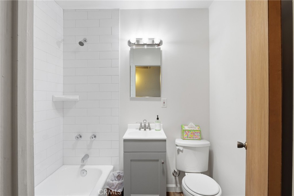 942 North Wanda Road Orange, CA 92867 - Photo 18 of 33 Gallery Image 18