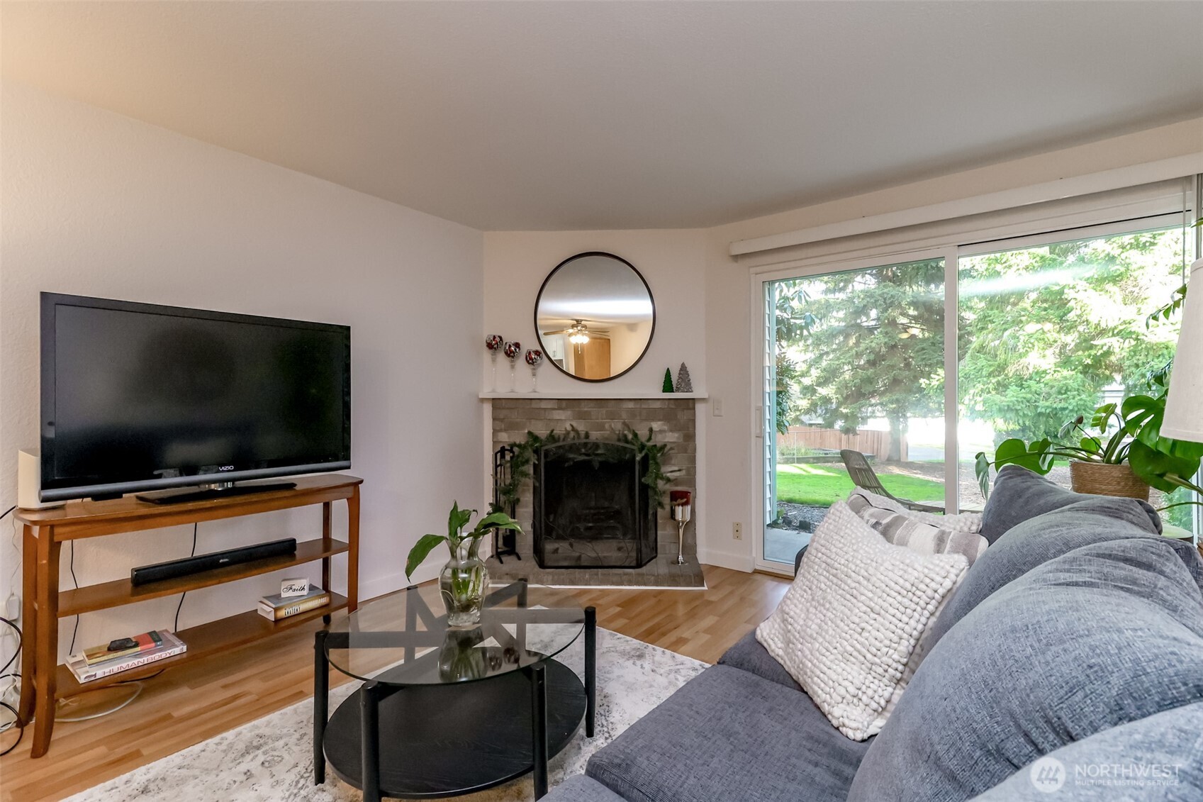 1922 Southwest 318th Place, Unit 13C Federal Way, WA 98023 - Photo 4 of 36