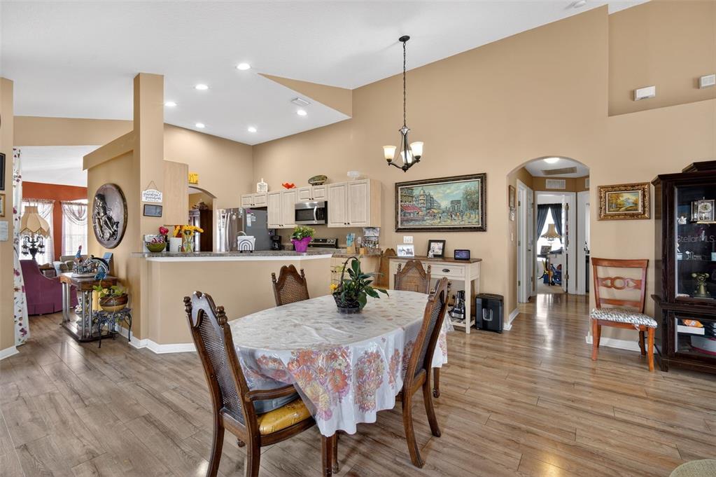 8578 Pinetop Ridge Lane Brooksville, FL 34613 - Photo 14 of 36