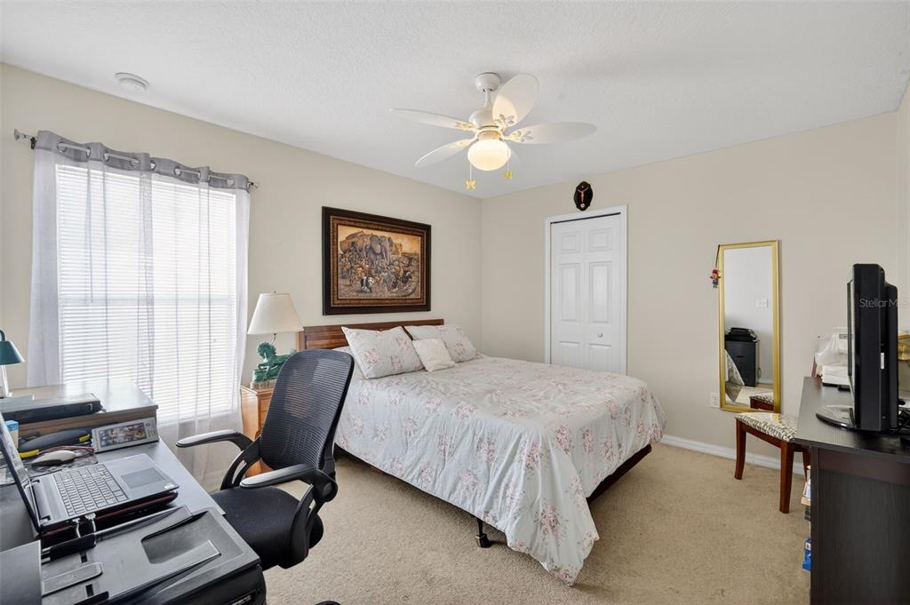 8578 Pinetop Ridge Lane Brooksville, FL 34613 - Photo 17 of 36