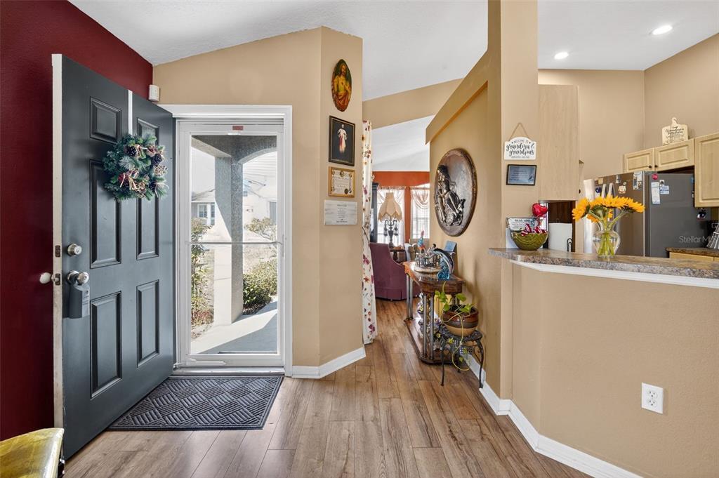 8578 Pinetop Ridge Lane Brooksville, FL 34613 - Photo 3 of 36