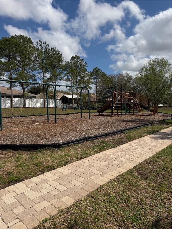 8578 Pinetop Ridge Lane Brooksville, FL 34613 - Photo 31 of 36