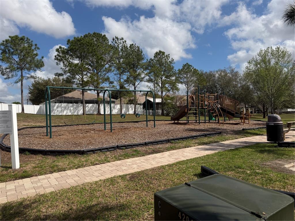 8578 Pinetop Ridge Lane Brooksville, FL 34613 - Photo 32 of 36