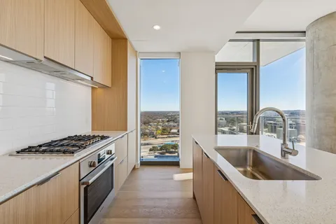 $865,000 | 44 East Avenue, Unit 1510, Austin, TX 78701