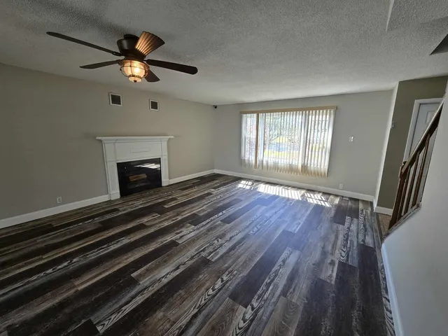 $229,000 | 108 Mockingbird Lane, Woodlawn, IL 62898