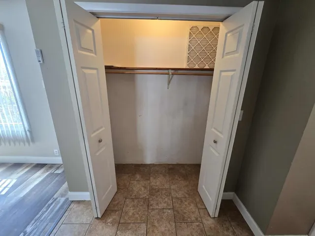 $229,000 | 108 Mockingbird Lane, Woodlawn, IL 62898