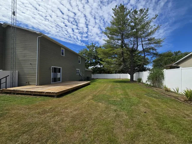 $229,000 | 108 Mockingbird Lane, Woodlawn, IL 62898