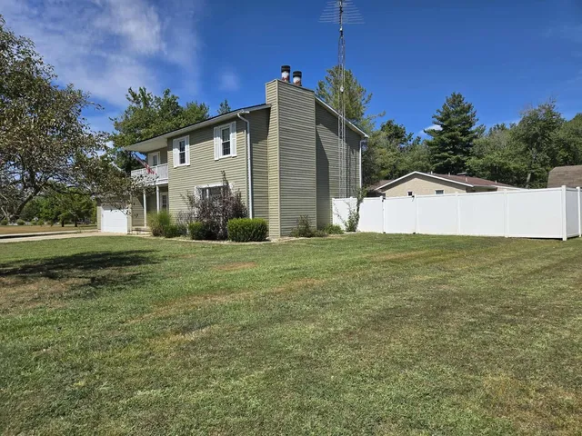 $229,000 | 108 Mockingbird Lane, Woodlawn, IL 62898