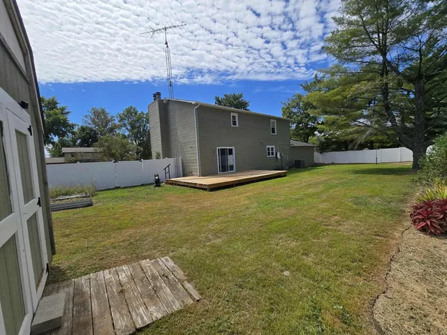 $229,000 | 108 Mockingbird Lane, Woodlawn, IL 62898