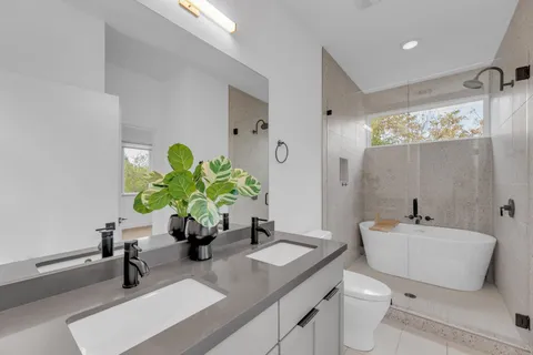 $735,000 | 506 South Park Drive, Unit 1, Austin, TX 78704