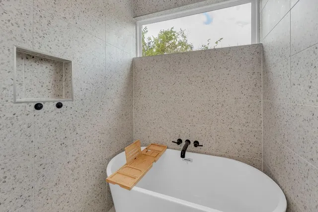 $750,000 | 506 South Park Drive, Unit 1, Austin, TX 78704