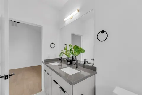 $735,000 | 506 South Park Drive, Unit 1, Austin, TX 78704