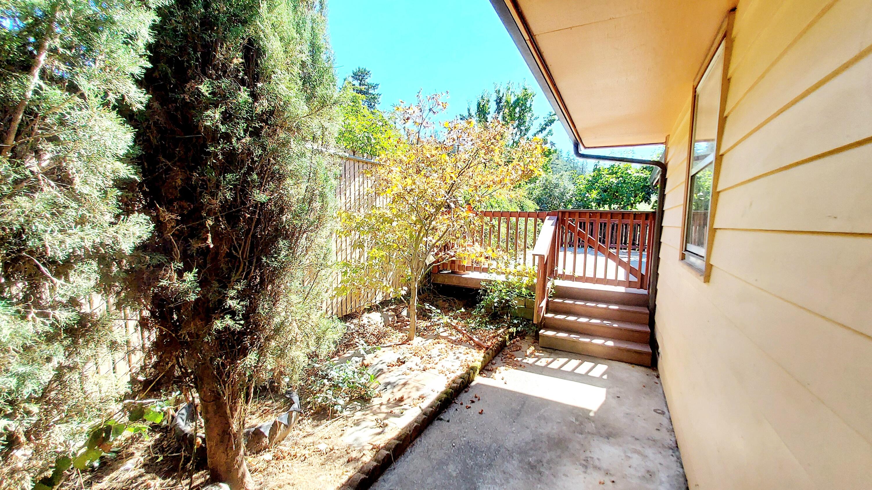 609 Steelhead Road Alderpoint, CA 95511 - Photo 48 of 58 Side of Home
