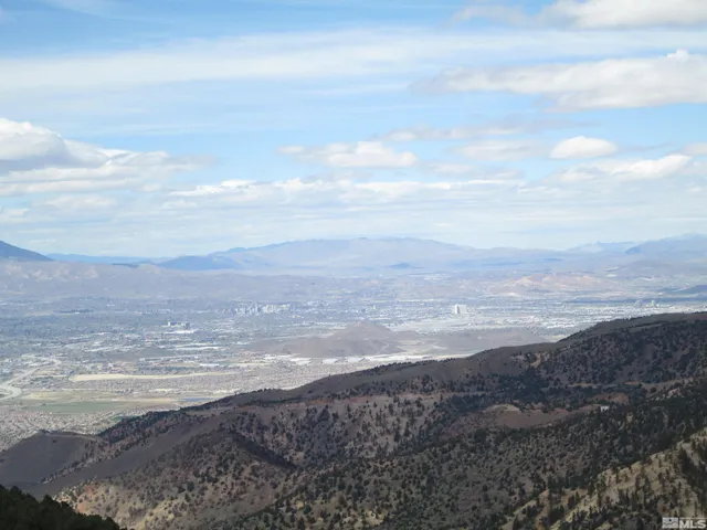 a view of a dry field