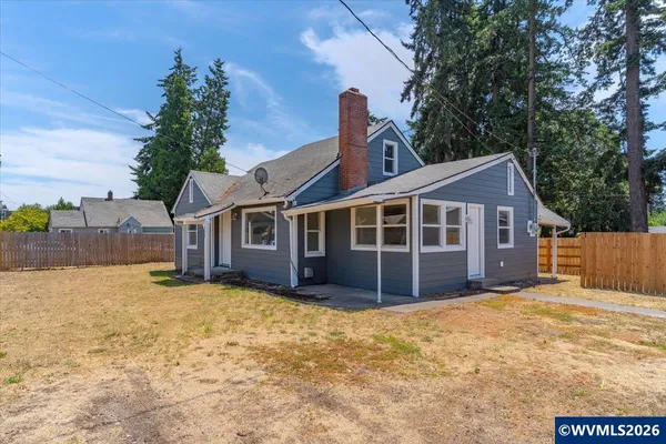 $330,000 | 858 Plymouth Drive Northeast, Keizer, OR 97303
