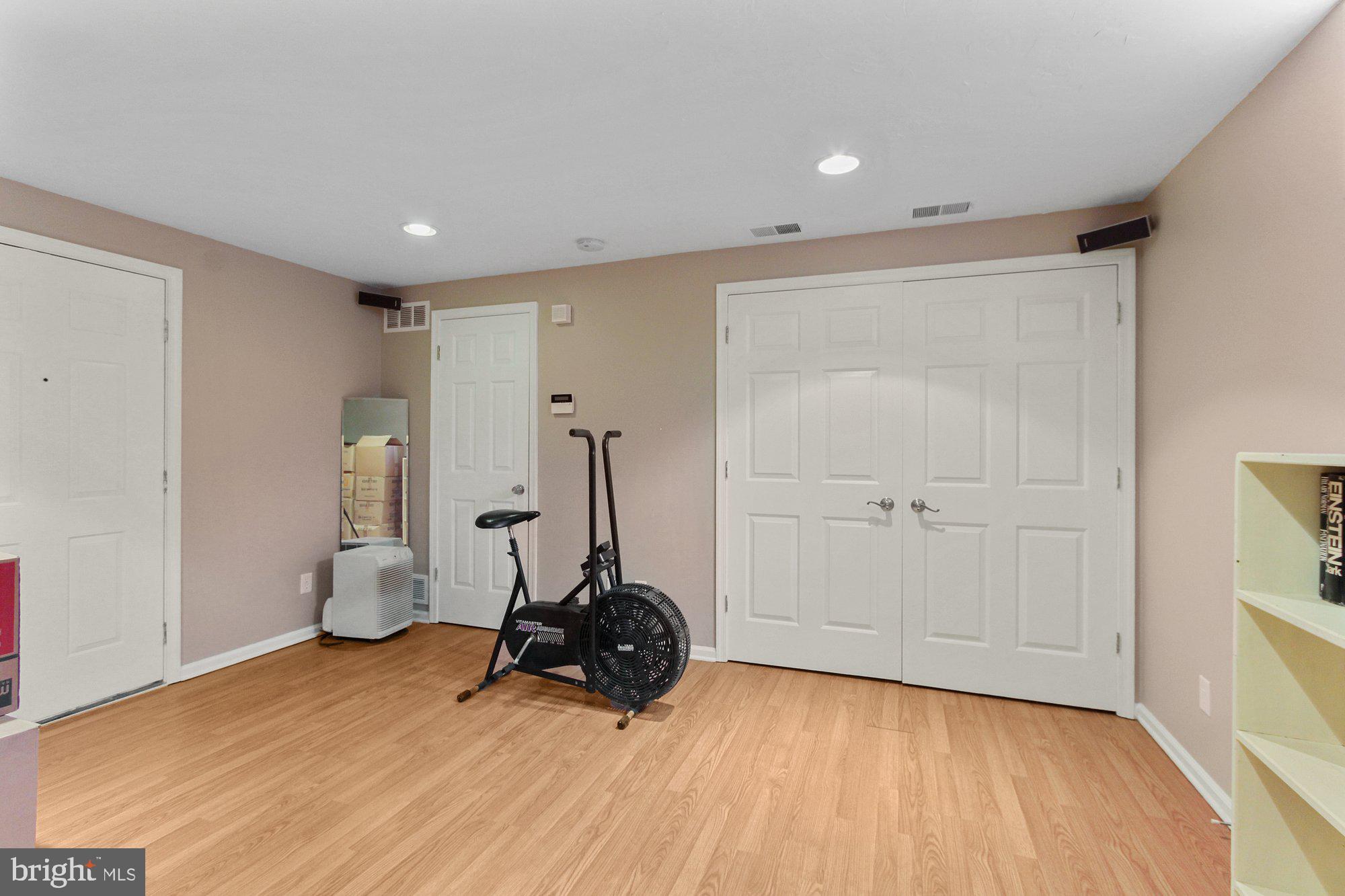 1201 Chambers Ridge York, PA 17402 - Photo 21 of 27 Gallery Image 21