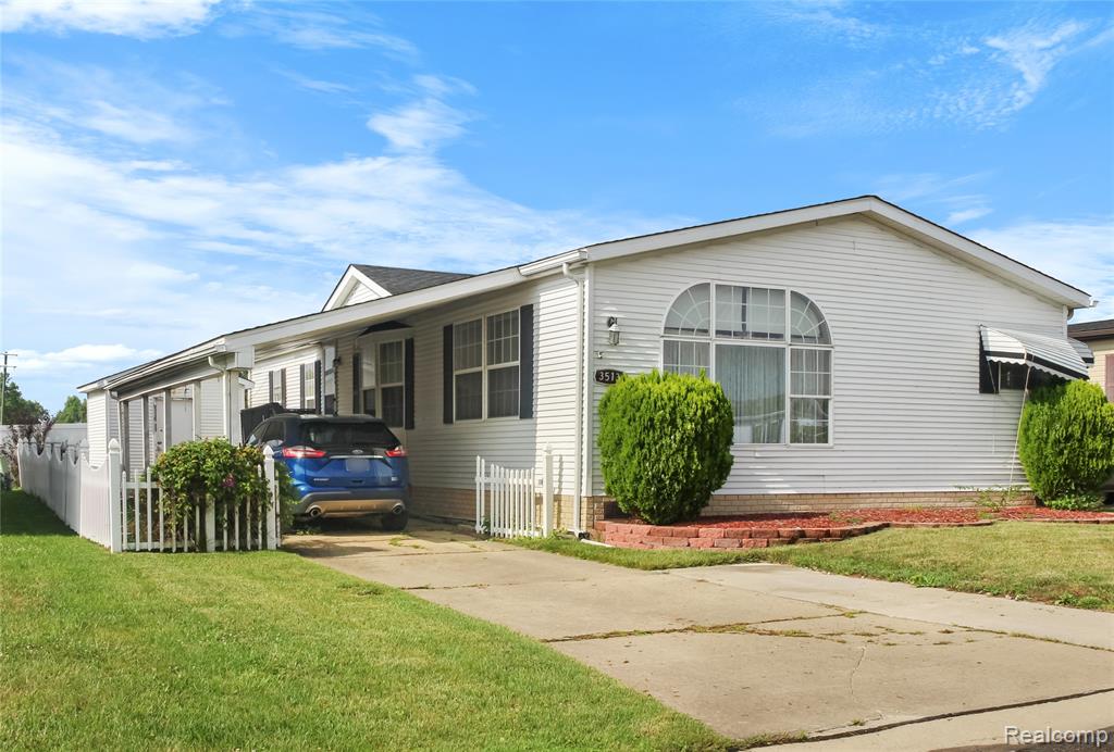 3513 Spring Street Carleton, MI 48117 - Photo 1 of 23 Gallery Image 1