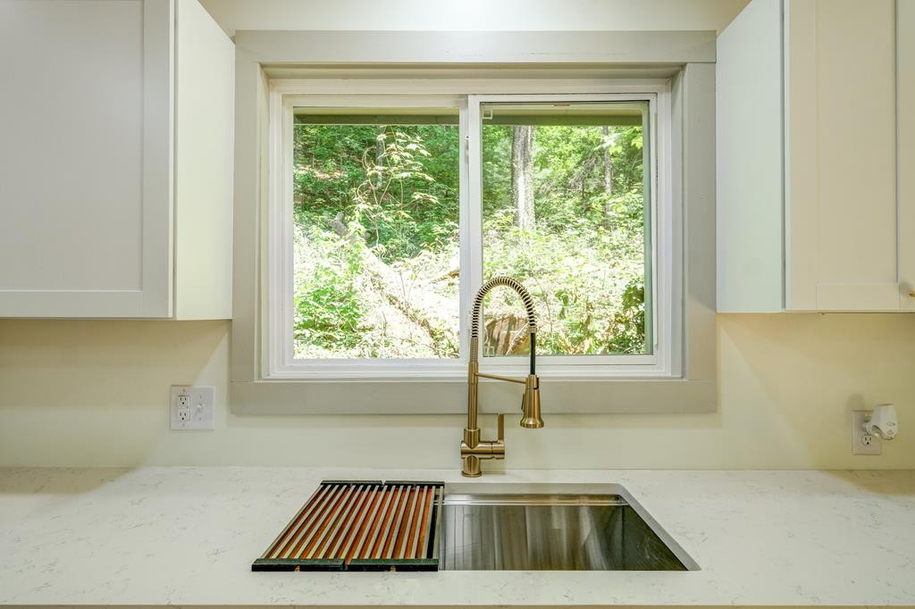 251 Ridge Cliff Road Marble, NC 28905 - Photo 12 of 39