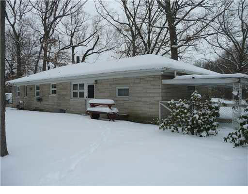 23051 Edison Road South Bend, IN 46628 - Photo 2 of 10 Gallery Image 2