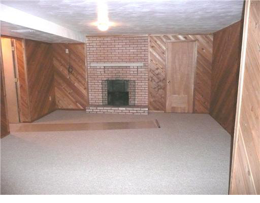 23051 Edison Road South Bend, IN 46628 - Photo 9 of 10 Gallery Image 9