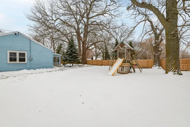 $274,900 | W5322 Bechaud Beach Drive, Fond du Lac, WI 54935