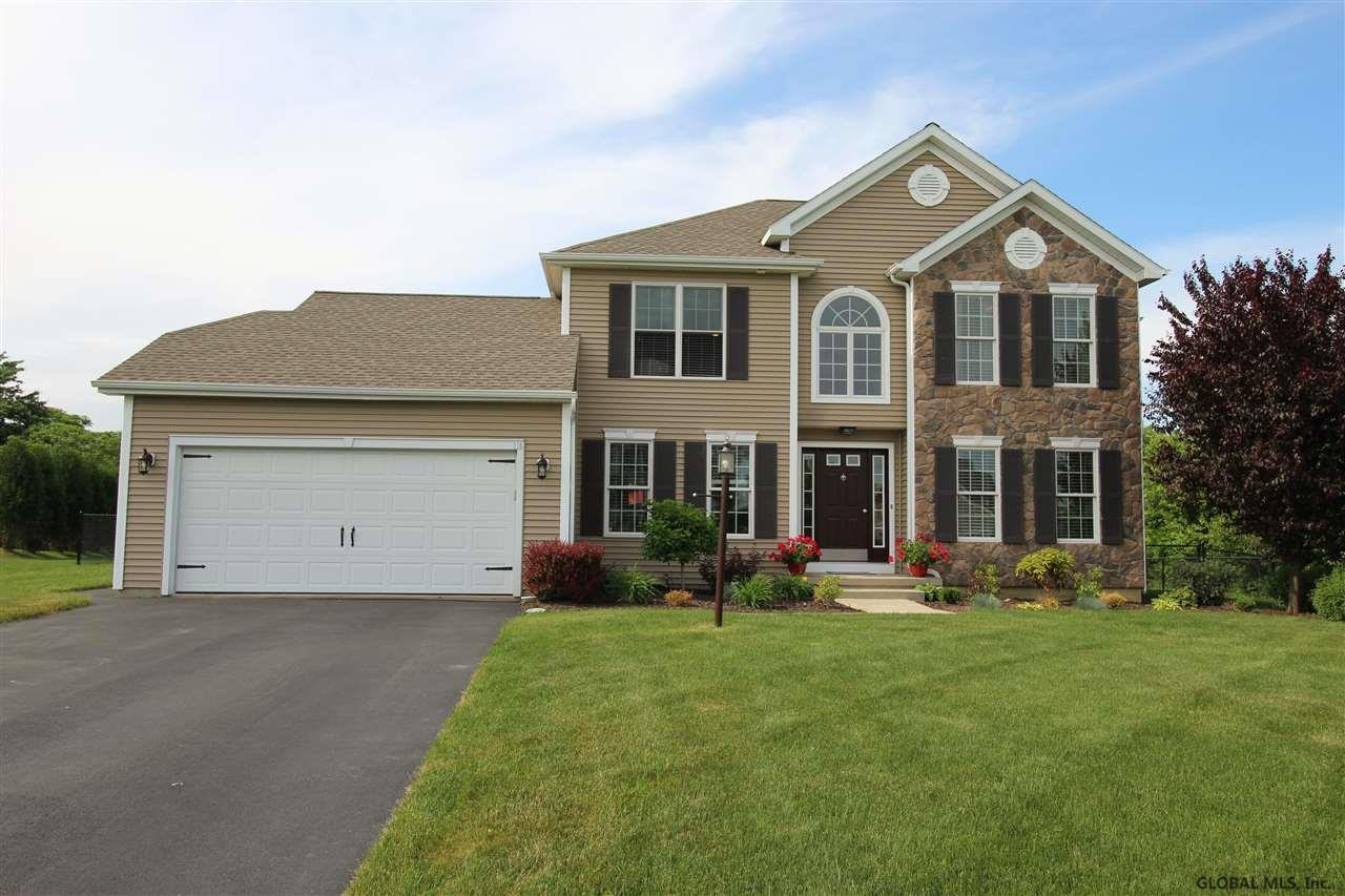 13 Robin Hill Road Halfmoon, NY 12118 - Photo 1 of 54 Photo 1