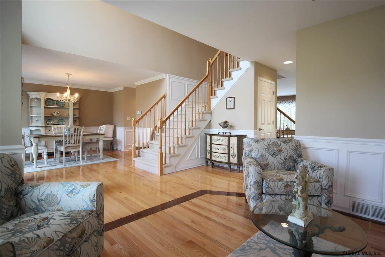 13 Robin Hill Road Halfmoon, NY 12118 - Photo 11 of 54 Photo 11