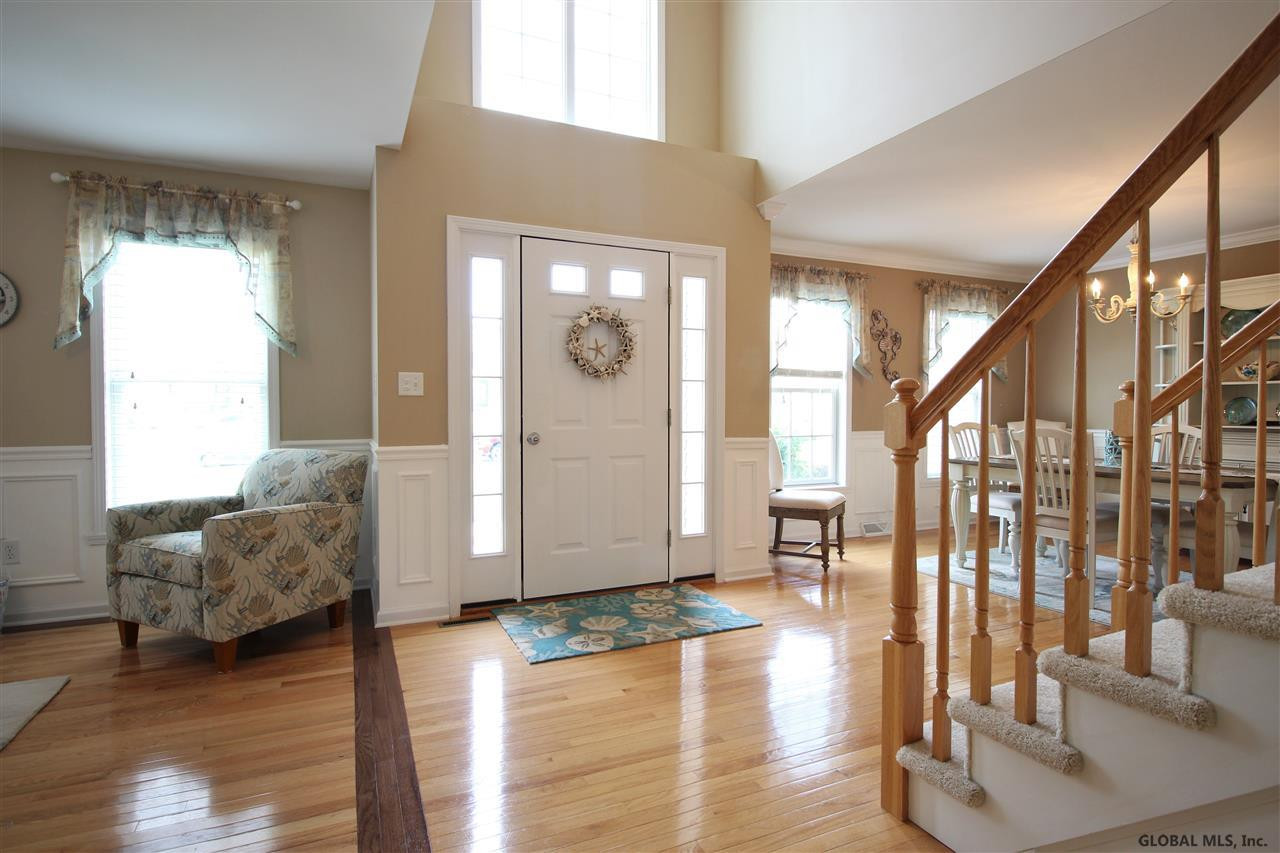 13 Robin Hill Road Halfmoon, NY 12118 - Photo 13 of 54 Photo 13