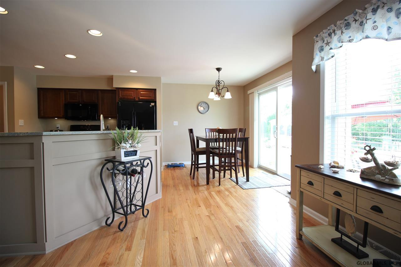 13 Robin Hill Road Halfmoon, NY 12118 - Photo 17 of 54 Photo 17