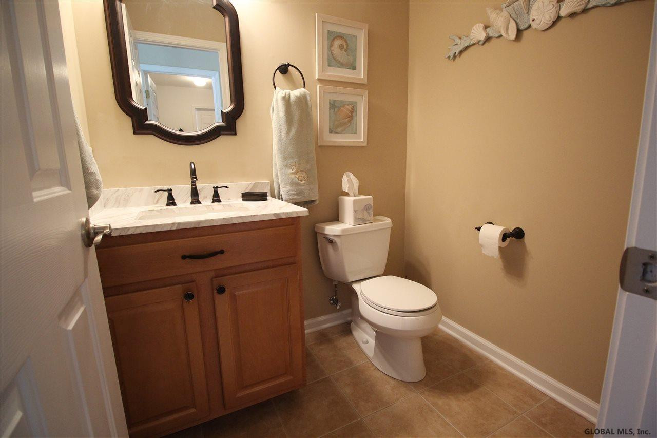 13 Robin Hill Road Halfmoon, NY 12118 - Photo 23 of 54 Photo 23