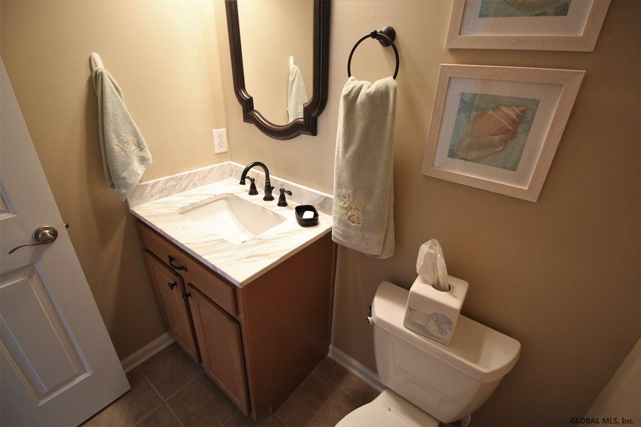 13 Robin Hill Road Halfmoon, NY 12118 - Photo 24 of 54 Photo 24