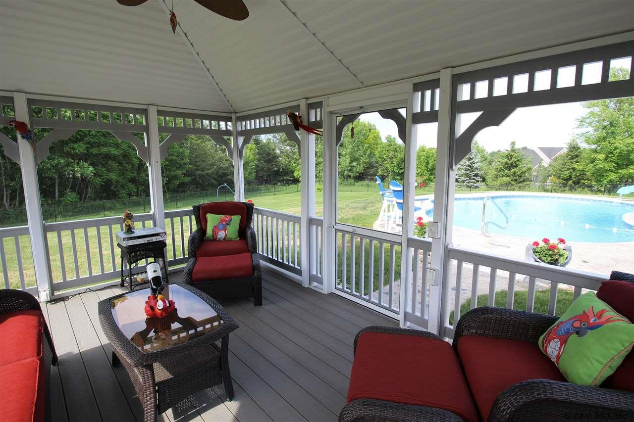 13 Robin Hill Road Halfmoon, NY 12118 - Photo 5 of 54 Photo 5